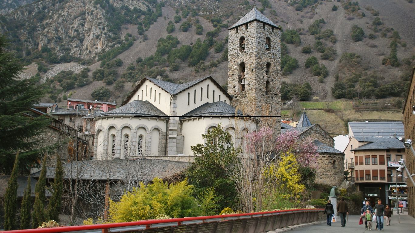 Viaje organizado a Lourdes, Andorra y Zaragoza.