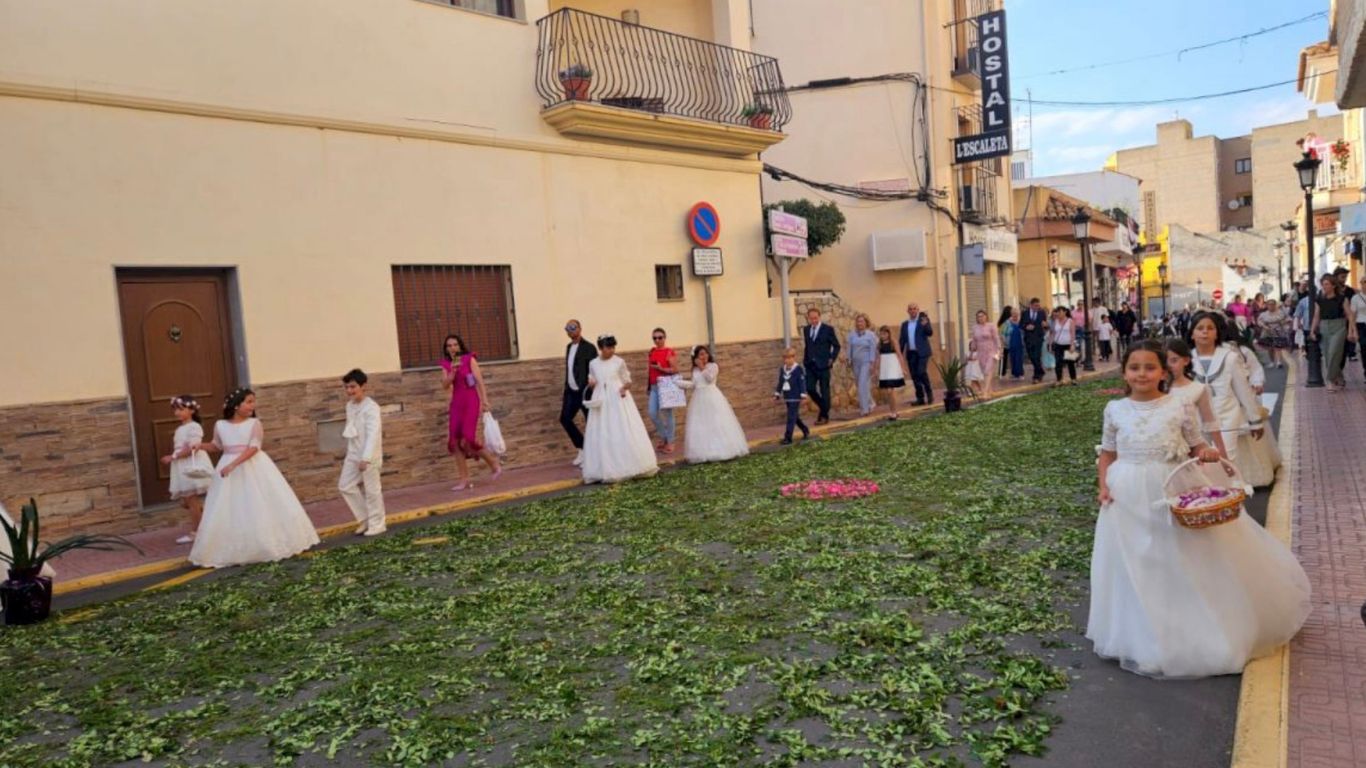 Disfruta del 4 al 7 de junio en Oropesa del Mar. Hotel Magic Sports 4* con Todo Incluido, animación y relax. ¡Salida desde Carrión con STC Meditour!Disfruta del 4 al 7 de junio en Oropesa del Mar. Hotel Magic Sports 4* con Todo Incluido, animación y relax. ¡Salida desde Carrión con STC Meditour!